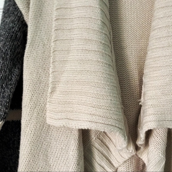 Romeo & Juliet Couture Open Front Sweater Cardigan - Picture 4 of 7